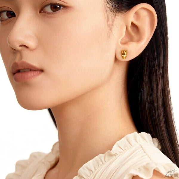 Boucles d'Oreilles Tête de Mort Couronne Dorée – vue 3