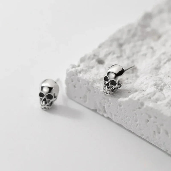 Boucles d'Oreilles Tête de Mort Mini Crâne en Argent 925 – vue 4