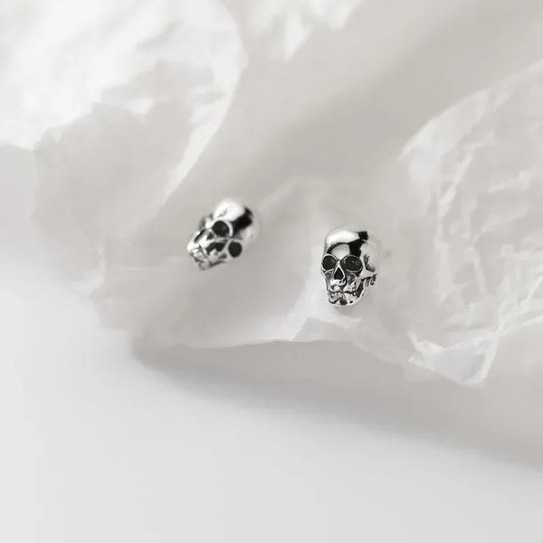 Boucles d'Oreilles Tête de Mort Mini Crâne en Argent 925 – vue 5